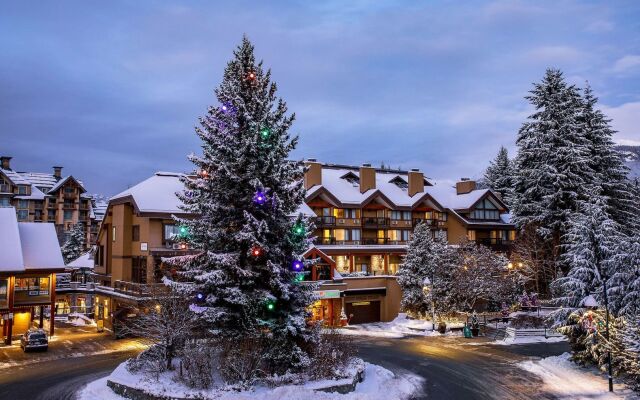 Whistler Village Inn And Suites
