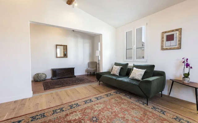 Santa Maria Novella penthouse by MMega
