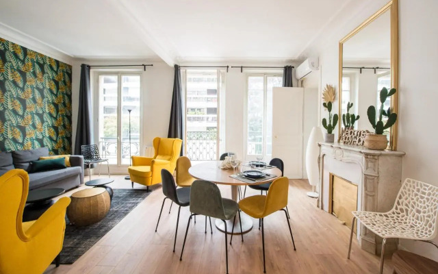 2 BR Appartement Near Tour Eiffel & Trocadéro