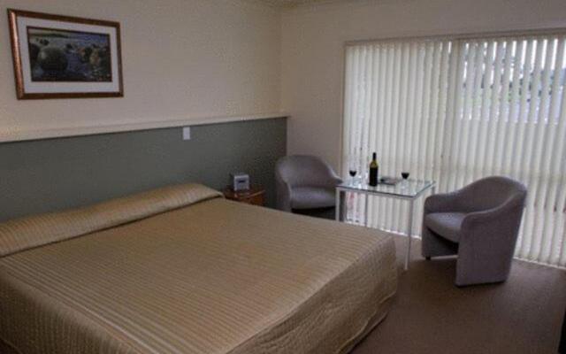 Shortland Court Motel