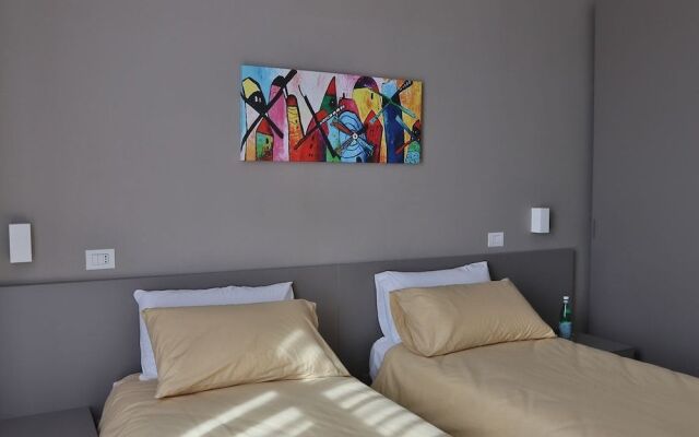 Piazza Italia  -  Rooms  for Rent