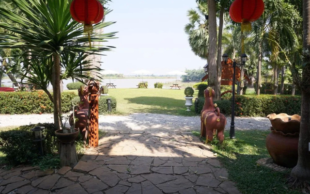 Uthai River Lake Resort