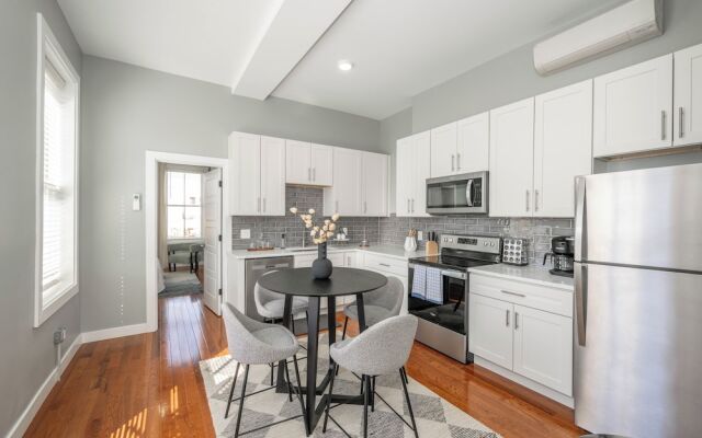 Findlay Market Suite 6