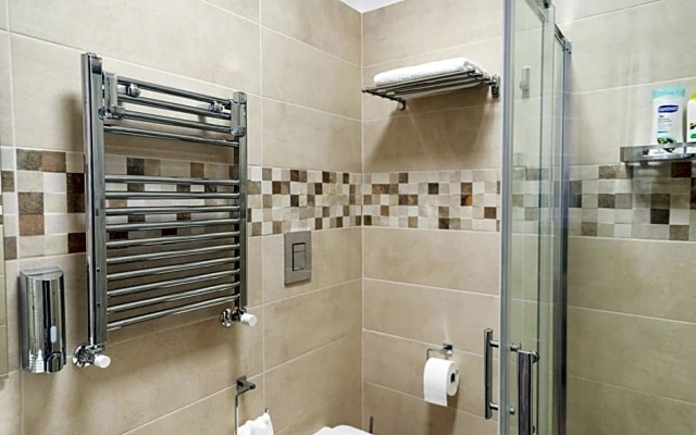 Tizzy Apartment & Rooms
