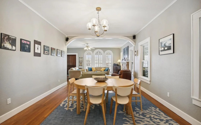 Endless Summer 3 Br home by RedAwning