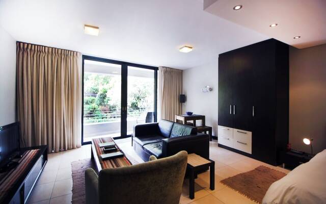 Cosy Studio in Camps Bay