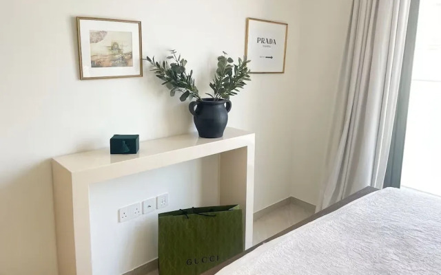 Spacious 2BR in Oxford 212 by Bespoke