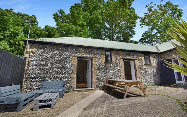 5 Bed Barn Conversion - with private hot tub