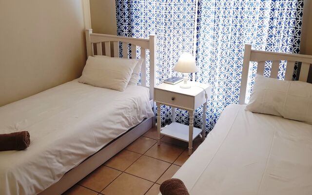 6 Nieuland 1053 Self catering