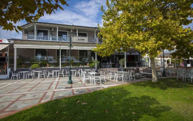 Rooms Amalthea Mare & Cafe - Bistro
