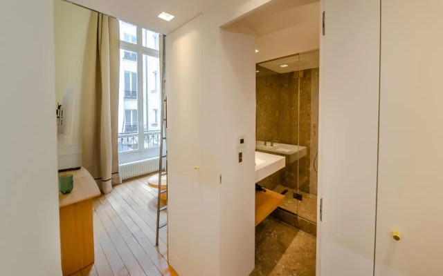 Appartement de standing 1 – tour Eiffel/Invalides