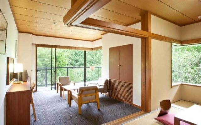 Shiki Resort Gora Saika
