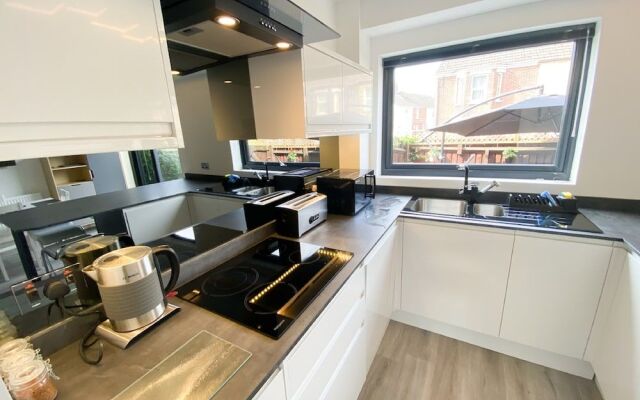 Harbourside House Holiday Home