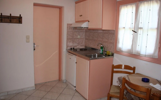 Studios Naxos
