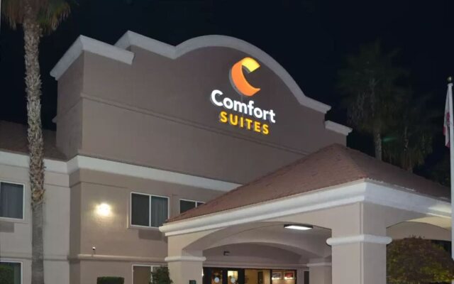 Comfort Suites