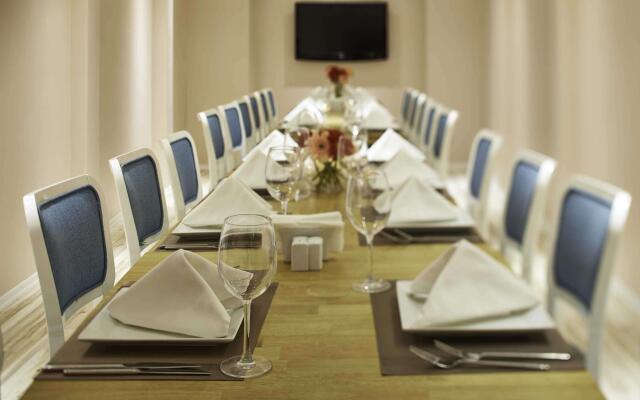 Doubletree By Hilton Hotel Izmir - Alsancak
