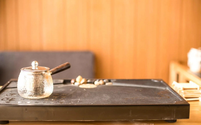 Locals Apartment Place 28