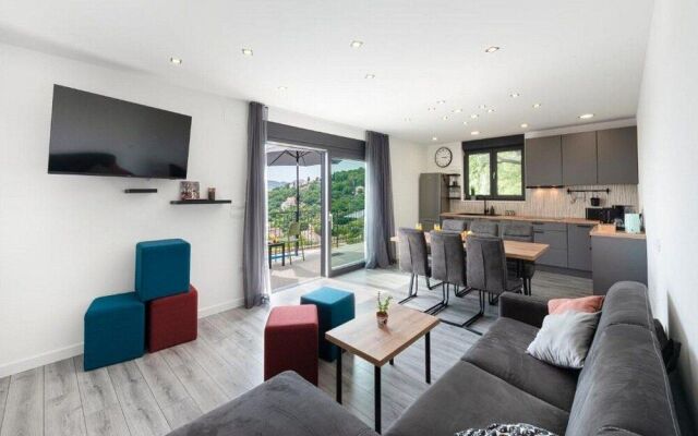 Holiday Home Nest