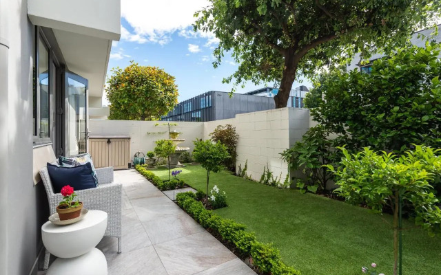 Riverside 1-Bed Apt - in the heart of the city