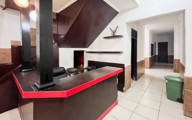Urbanview Hotel Transit Near Bandara Sultan Hasanuddin