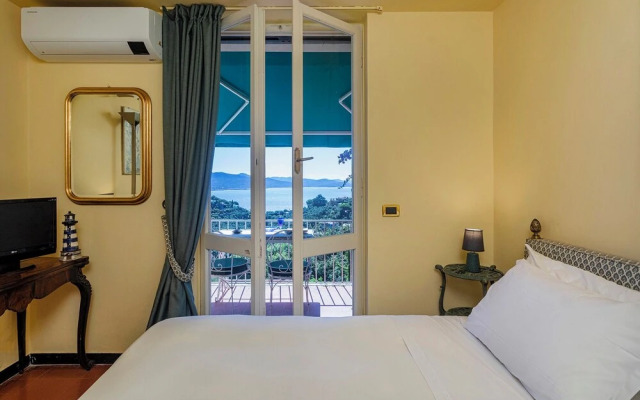 Orizzonte Blu with Terrace by Wonderful Italy