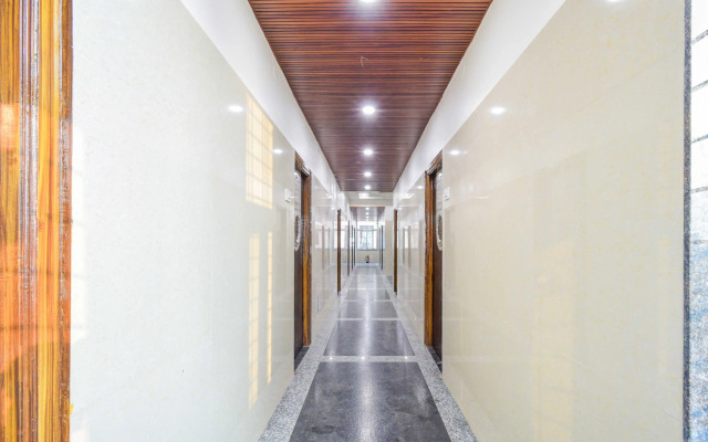 Super Townhouse Kokapet Near GAR