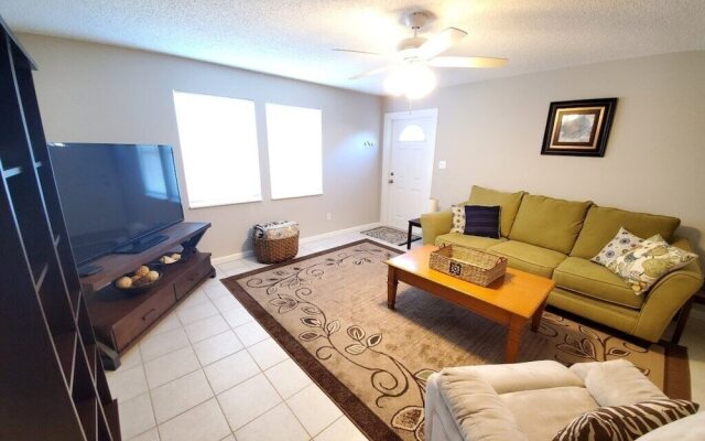 The Summer House - Lower