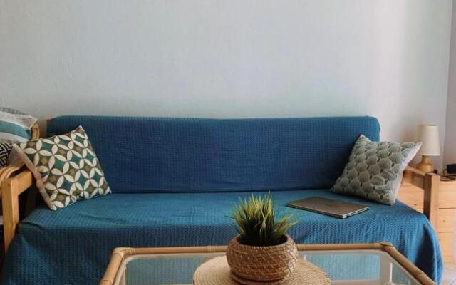 Nice homely 2-bedroom apartment close to the beach