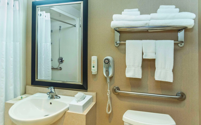 Quality Inn and Suites Petawawa