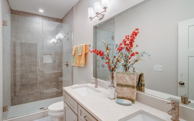 1121 Nashville - 4 Br Duplex