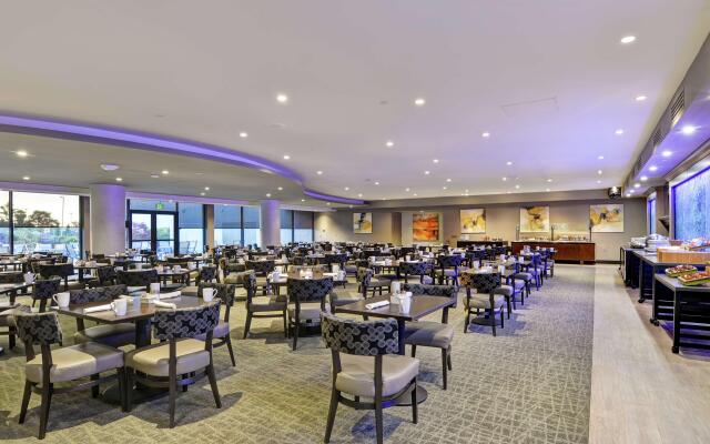 DoubleTree by Hilton Hotel Pleasanton at the Club