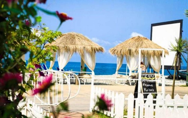 Mgzavrebi Gonio Aparthotel