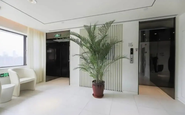 JinJiang Metropolo Hua Ting Guest House