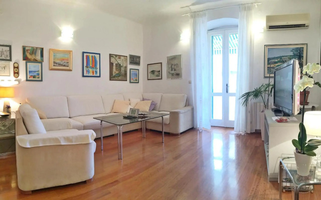 Klarina Apartments