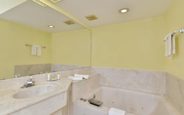 Americas Best Value Inn - Satellite Beach