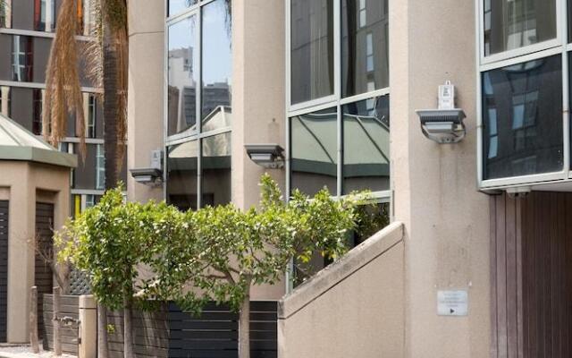 Carlton Crest Sydney