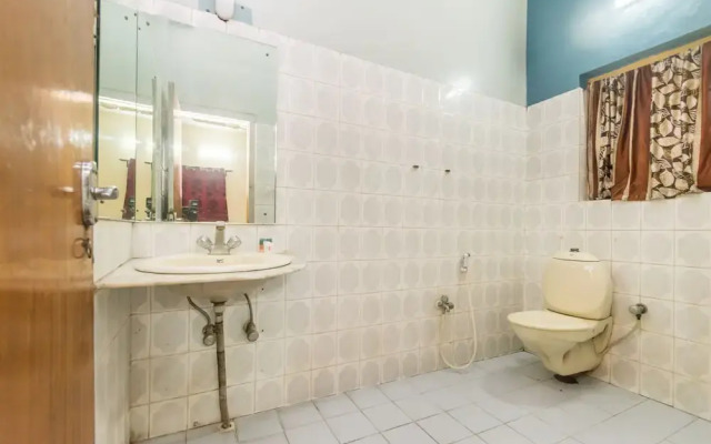 OYO Flagship 9220 Sai Intl Guest House