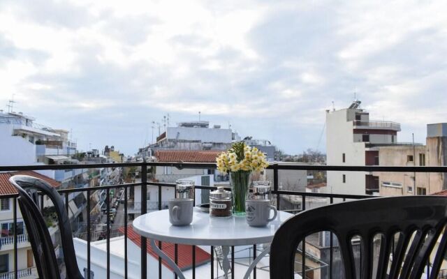 Comfy Central Square Gem with Terrace