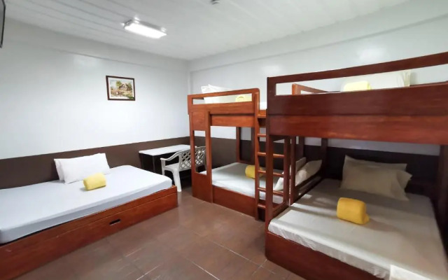 Pacific Waves Inn Annex