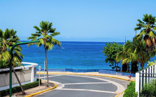 Villa Azure Ocean Suites