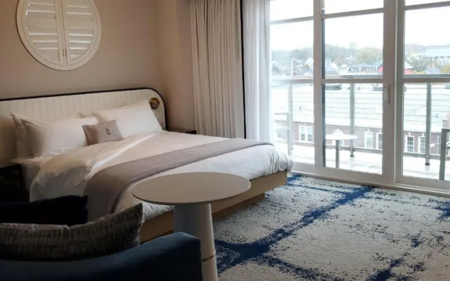 The Brenton Hotel