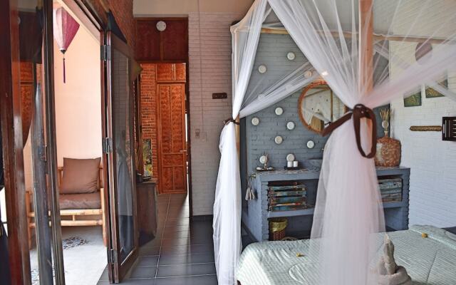 The Happy Bird B&B