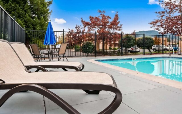 Best Western Orchard Inn