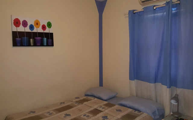 Sea Horizon Apartments (across from Mambo Beach)