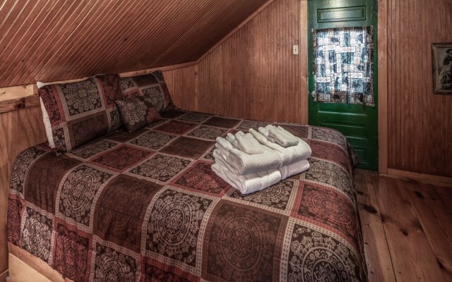 413apvillage29avncb - Bear Den