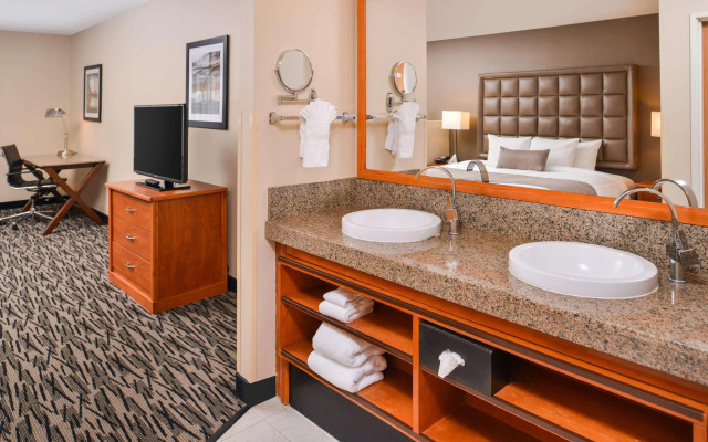 Best Western Plus Mountain View Auburn Inn