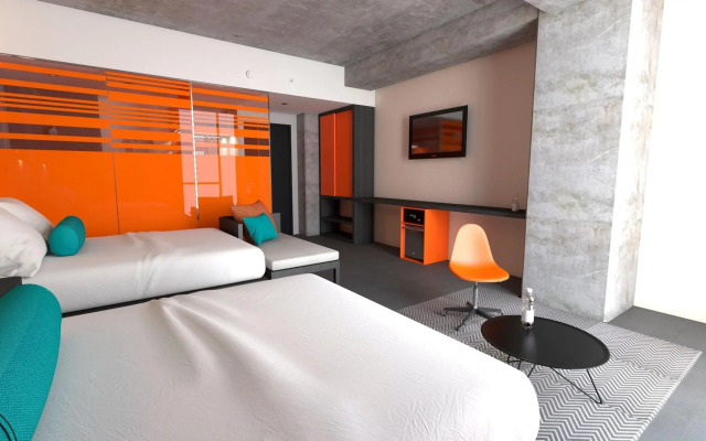Aloft Celaya