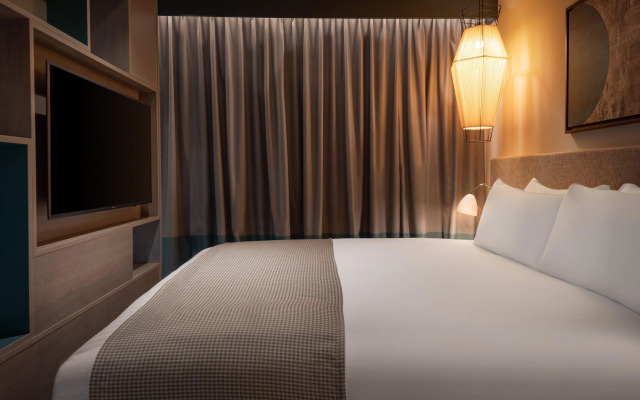 Staybridge Suites London Heathrow - Bath Road by IHG