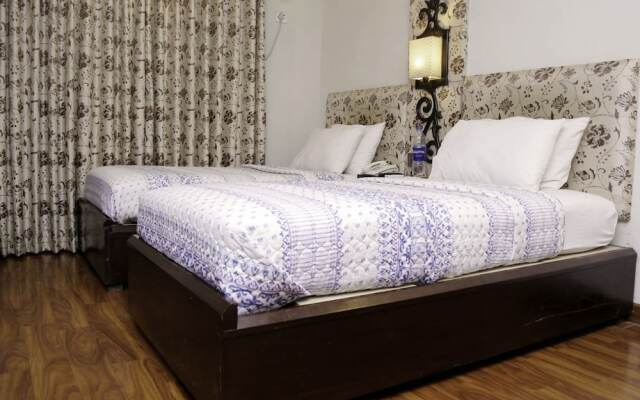 Shelton Hotel Lahore