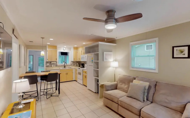 Beachy Sisters A 2 Bedroom Duplex